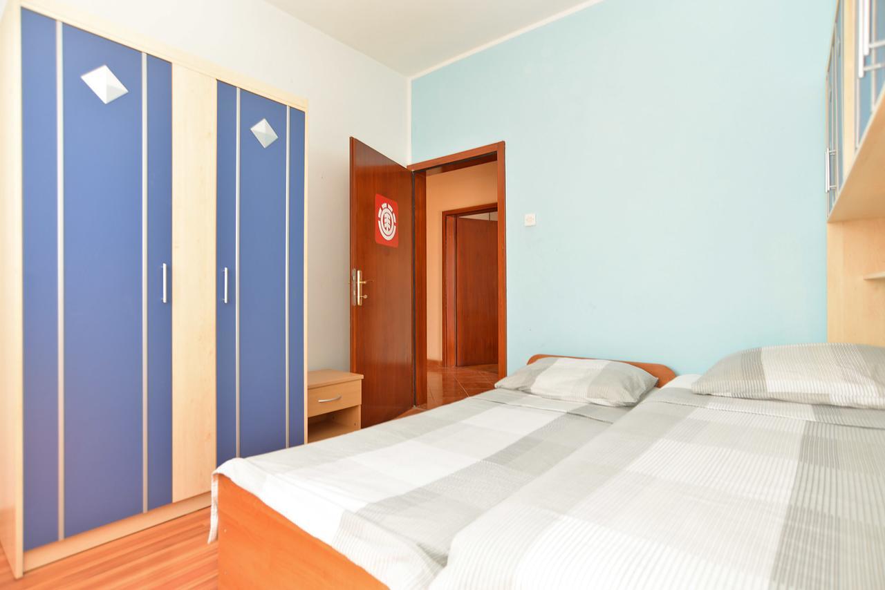 Apartments Gracijano 1724 Ližnjan Exterior foto